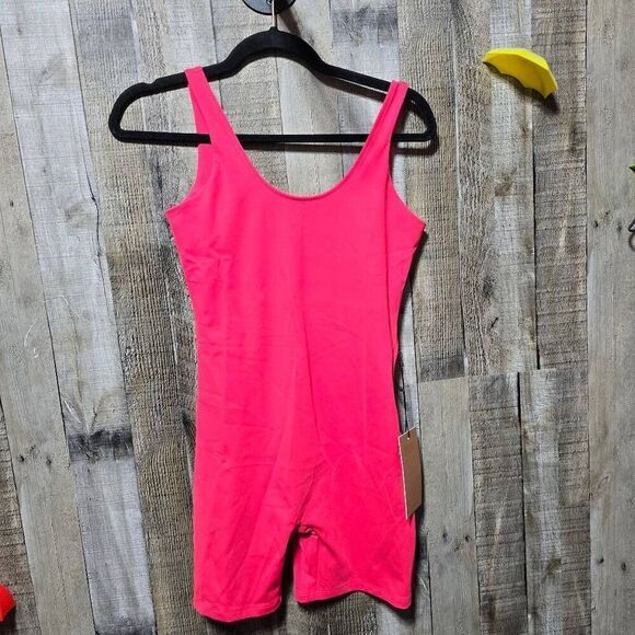 Girlfriend Collective Hot Pink Bike Leotard Short Romper NWT - Picture 1 of 4